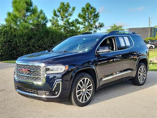 2022 GMC Acadia Denali