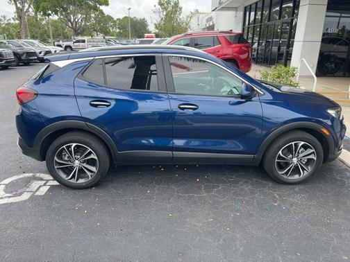 2022 Buick Encore GX Select