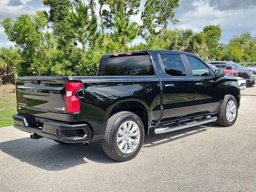 Black 2026 Chevrolet Silverado 1500 Custom