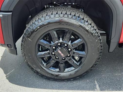 2025 GMC Sierra 2500 AT4