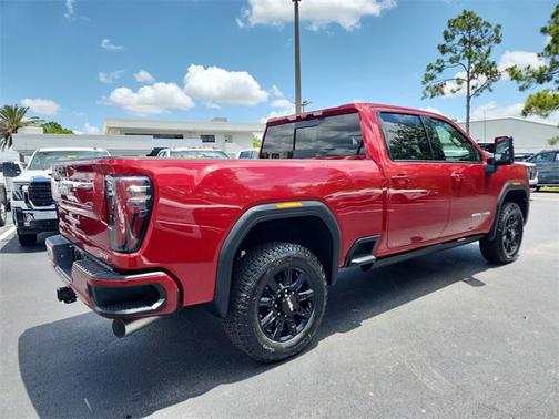 2025 GMC Sierra 2500 AT4