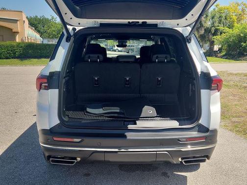 summit white 2026 Buick Enclave Preferred