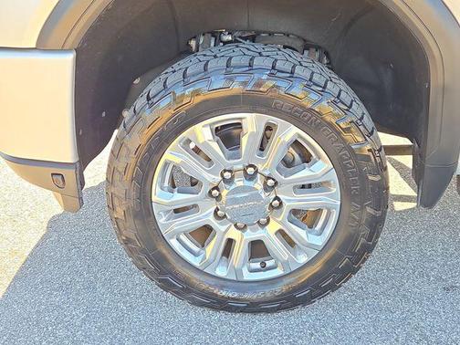 2023 GMC Sierra 2500 Denali