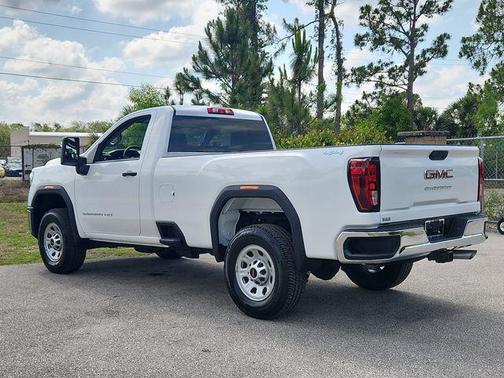 2025 GMC Sierra 3500 Base