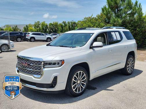 White Frost Tricoat 2021 GMC Acadia Denali