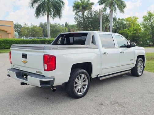 Pearl 2018 Chevrolet Silverado 1500 High Country