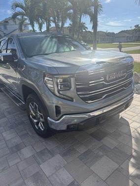 Sterling Metallic 2025 GMC Sierra 1500 SLT