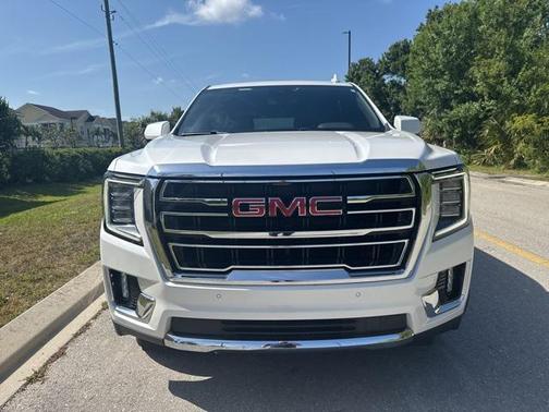 2023 GMC Yukon SLT