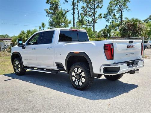 2025 GMC Sierra 2500 Denali
