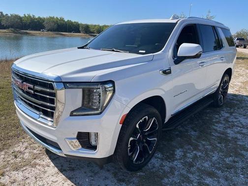 2022 GMC Yukon SLT