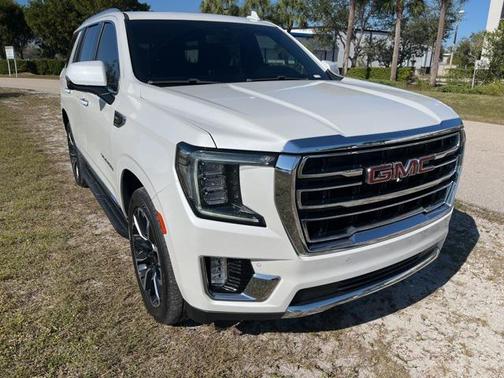 2022 GMC Yukon SLT