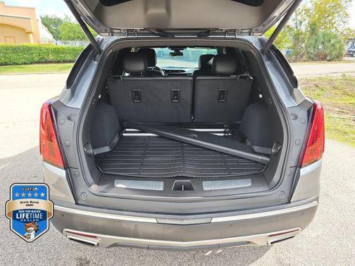 Steel Metallic 2021 Cadillac XT5 Premium Luxury