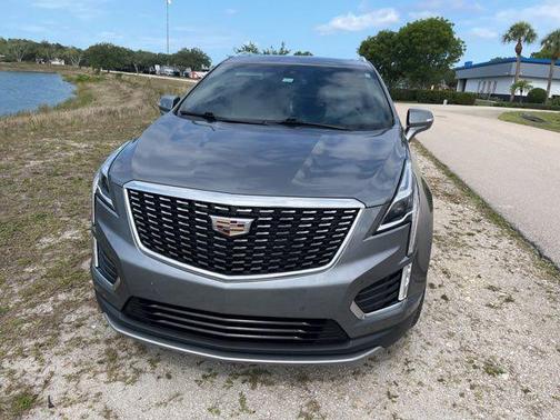 Steel Metallic 2021 Cadillac XT5 Premium Luxury
