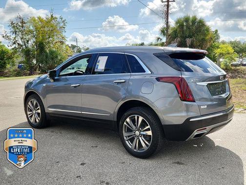 Steel Metallic 2021 Cadillac XT5 Premium Luxury