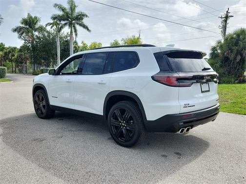 2025 GMC Acadia FWD Elevation