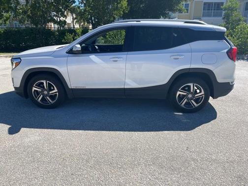 2021 GMC Terrain SLT
