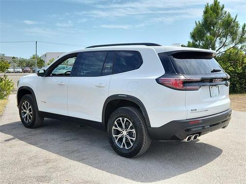 2025 GMC Acadia AWD AT4
