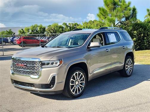 2022 GMC Acadia Denali