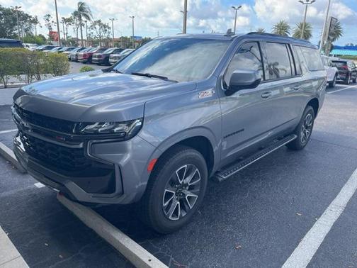 2022 Chevrolet Suburban 4WD Z71