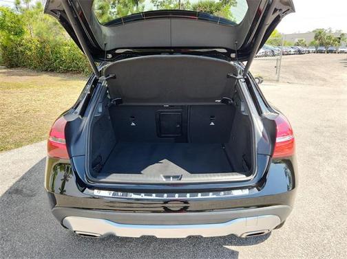 Polar White 2020 Mercedes-Benz GLA 250 4MATIC
