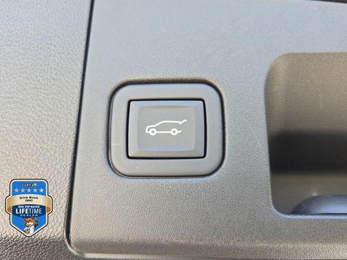 Stellar Black Metallic 2024 Cadillac XT4 Sport