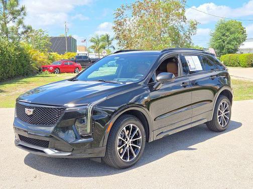2024 Cadillac XT4 Sport