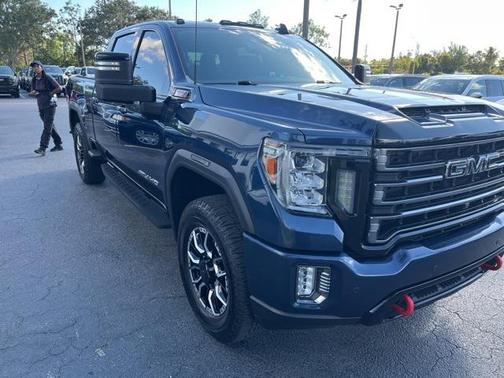 2023 GMC Sierra 2500 AT4