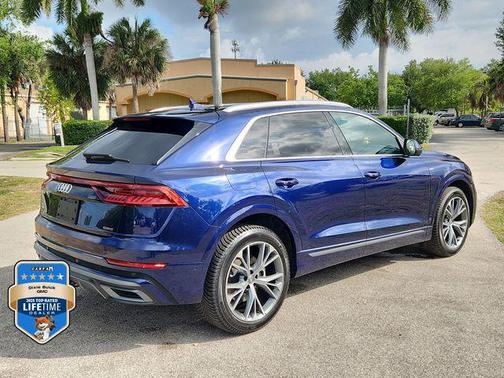Navarra Blue Metallic 2020 Audi Q8 55 Premium Plus