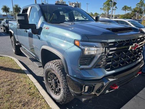 2024 Chevrolet Silverado 2500 4WD Crew Cab Standard Bed ZR2