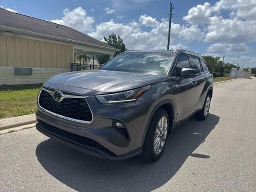 2021 Toyota Highlander Limited