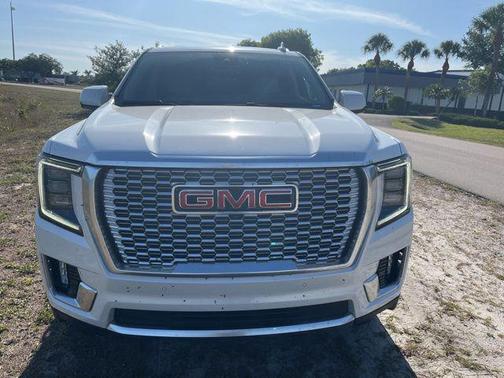 White Frost Tricoat 2024 GMC Yukon XL Denali