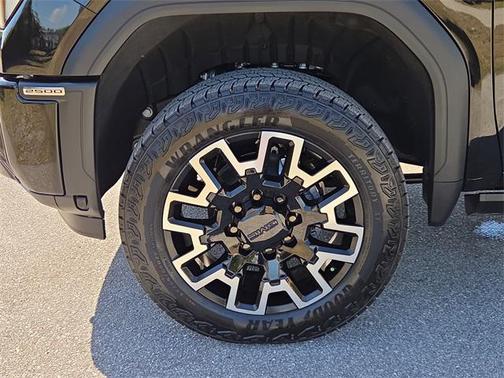 2026 GMC Sierra 2500 AT4