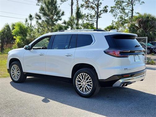 2025 GMC Acadia Denali