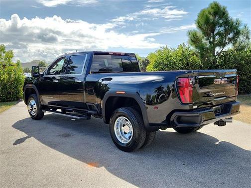 2026 GMC Sierra 3500 Denali