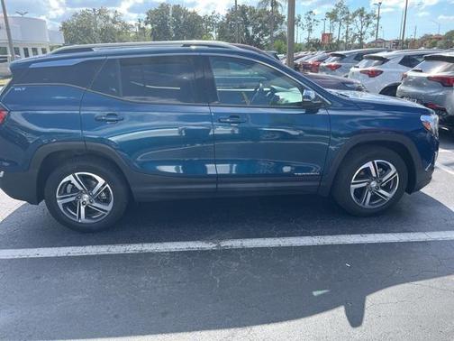 2021 GMC Terrain SLT