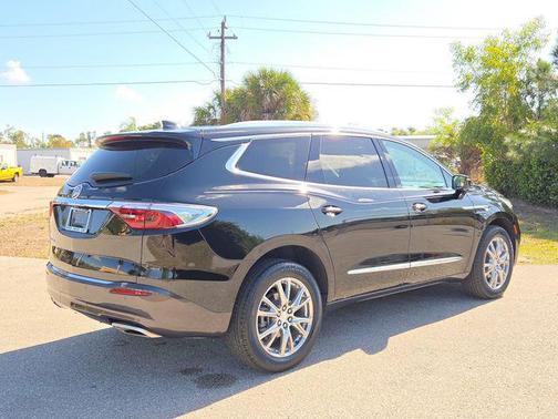 2022 Buick Enclave FWD Premium