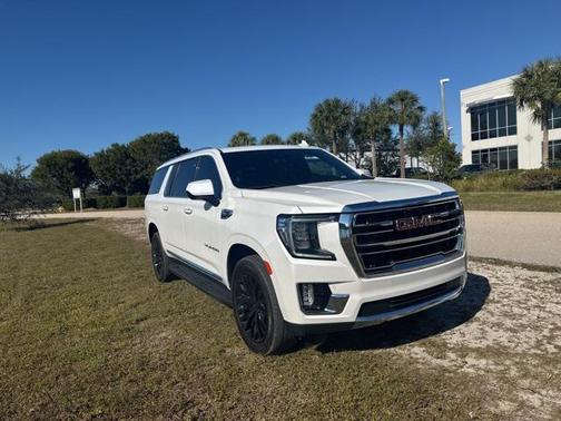 2022 GMC Yukon XL SLT