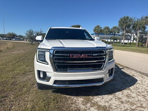 2022 GMC Yukon XL SLT