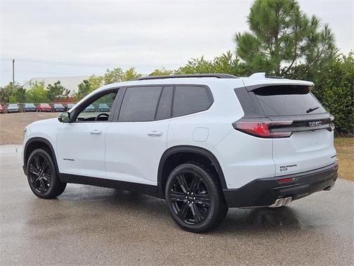 2026 GMC Acadia Elevation FWD