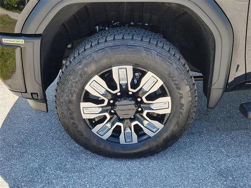 2025 GMC Sierra 2500 Denali