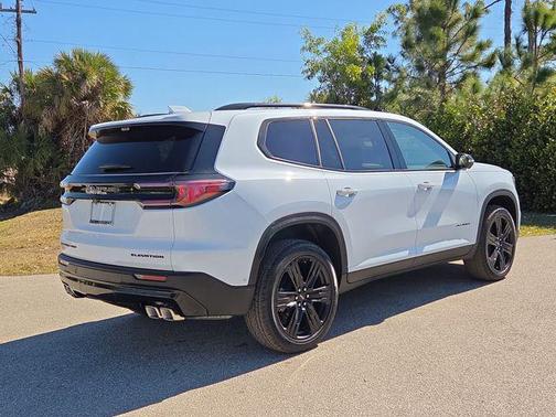 2026 GMC Acadia Elevation AWD
