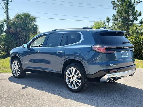 2025 GMC Acadia Denali