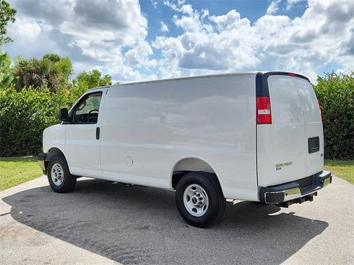 2025 GMC Savana 2500 Work Van