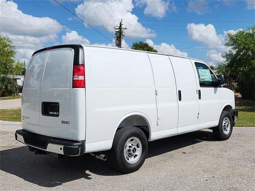 2025 GMC Savana 2500 Work Van