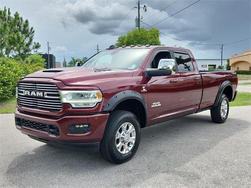 2023 RAM 3500 Laramie Crew Cab 4x4 8' Box