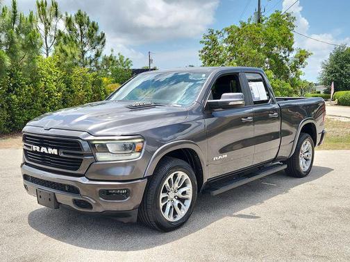 Granite Crystal Metallic Clearcoat 2019 RAM 1500 Laramie