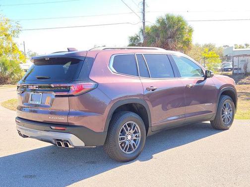 2026 GMC Acadia Elevation FWD