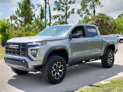 2025 GMC Canyon Base