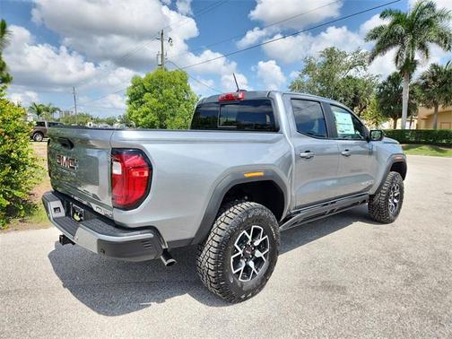 2025 GMC Canyon Base