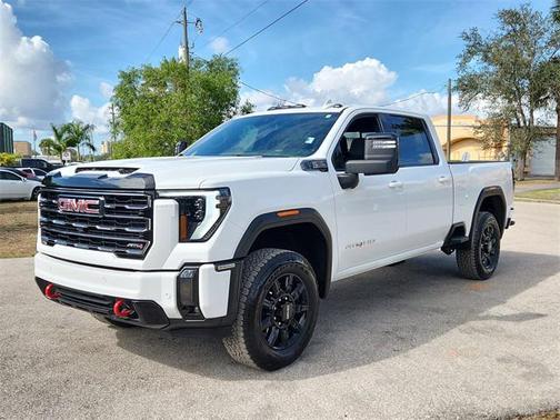 2024 GMC Sierra 2500 AT4